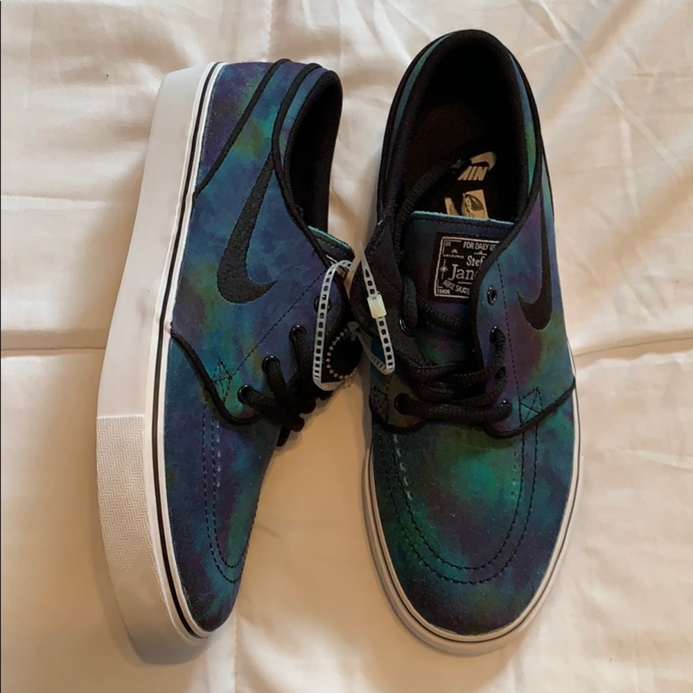 Nike SB Janoski rare color Men’s 6 women’s 7.5